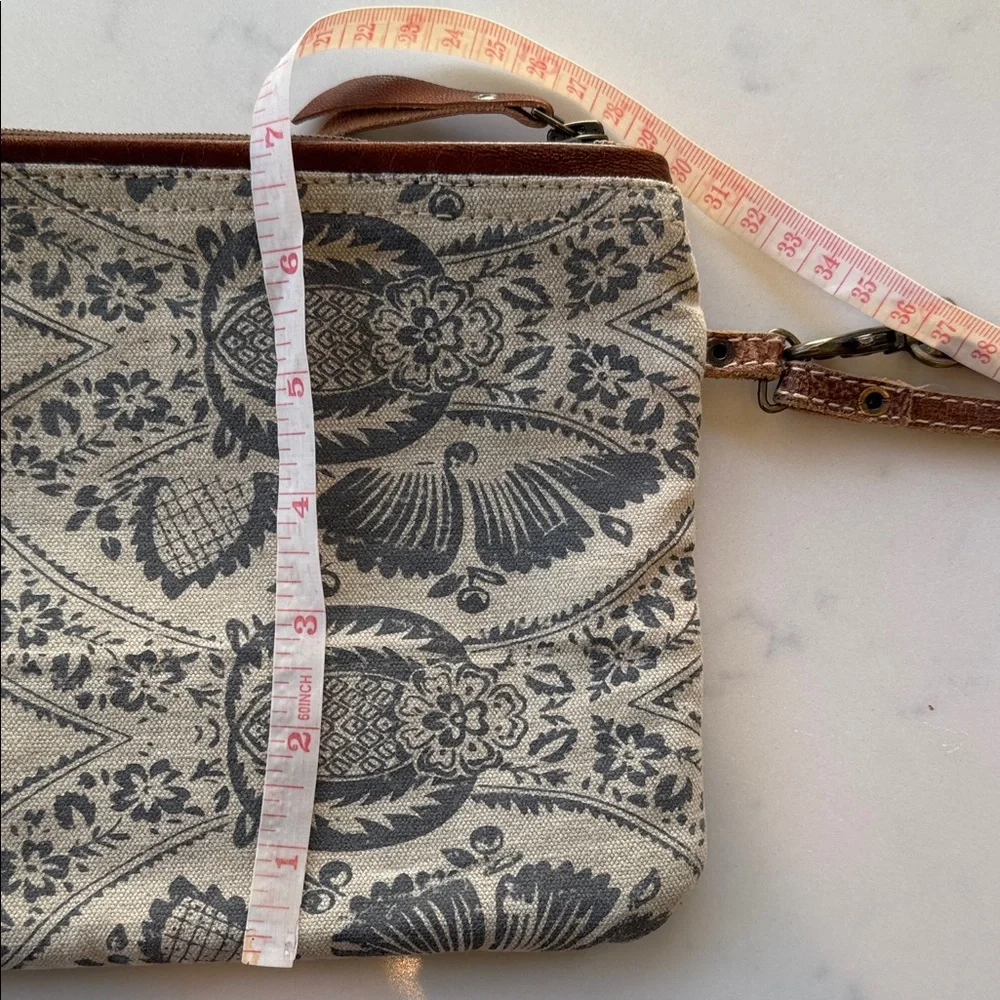 Myra Bag Boho Tan & Cream Patterned Floral Wristlet w/leather Trim